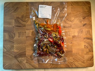 Сурские гренки Баварские колбаски (100 гр): Морской коктейль (250 гр.)