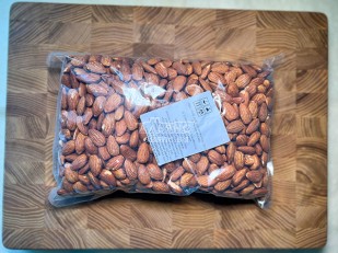 Сом стейк х/к: Миндаль жарено-соленый