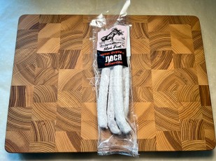 Мясные снеки: Колбаски сыровяленые Mini Fuet 